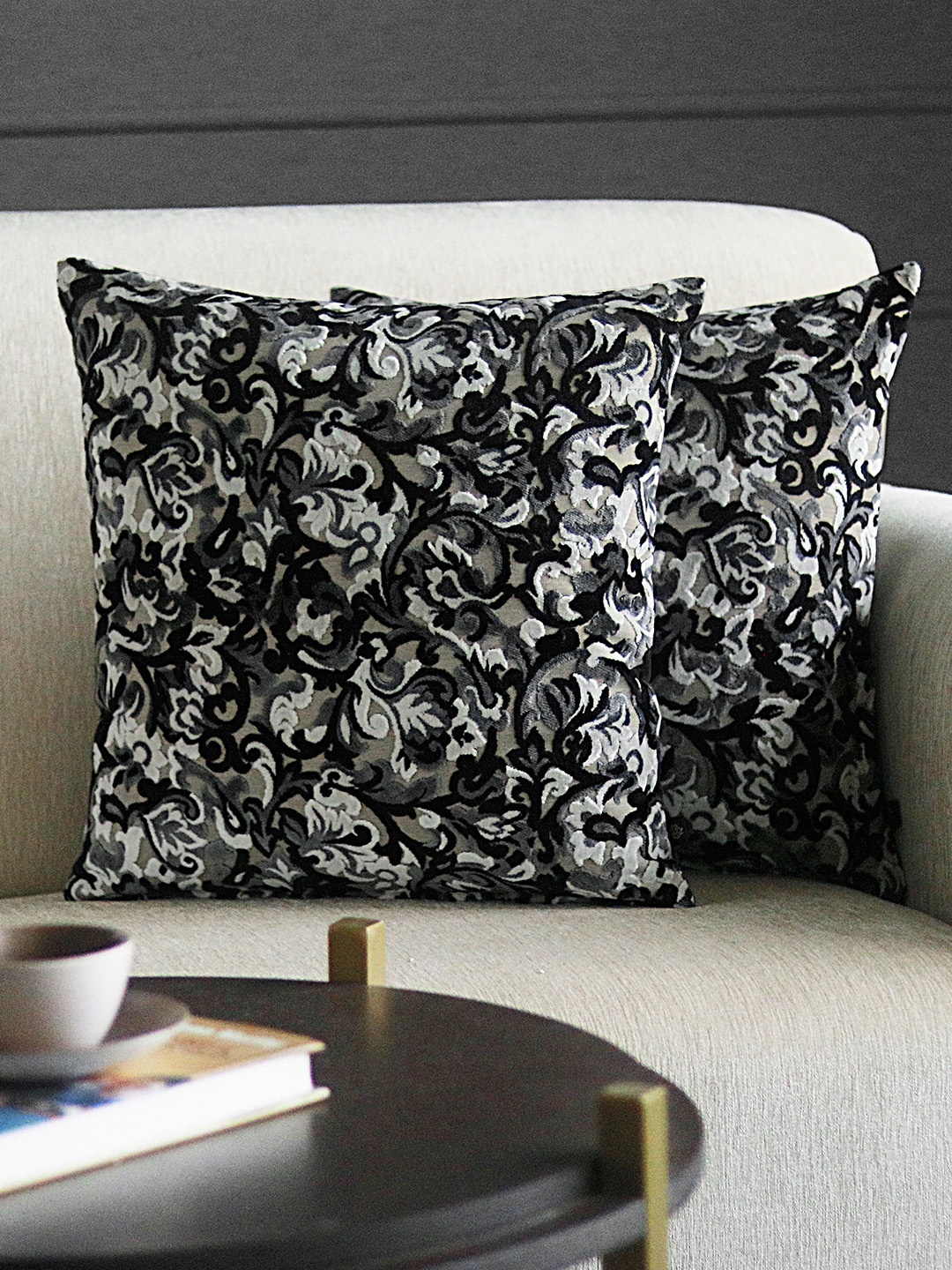 

GM Black & Grey Set of 2 Square Cushion Covers