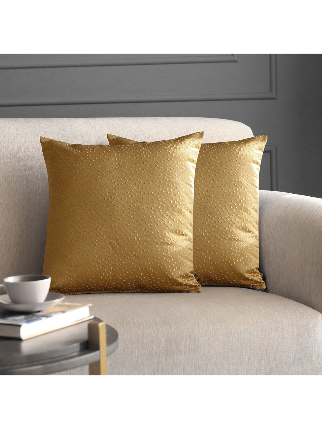 

GM Gold-Toned Set of 2 Square Cushion Covers