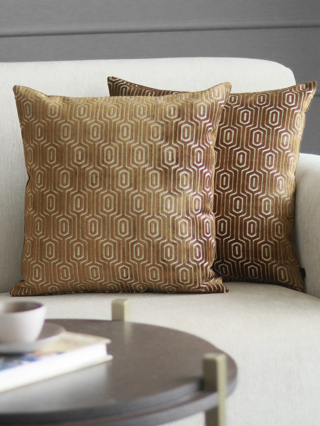 

GM Brown & Beige Set of 2 Geometric Velvet Square Cushion Covers