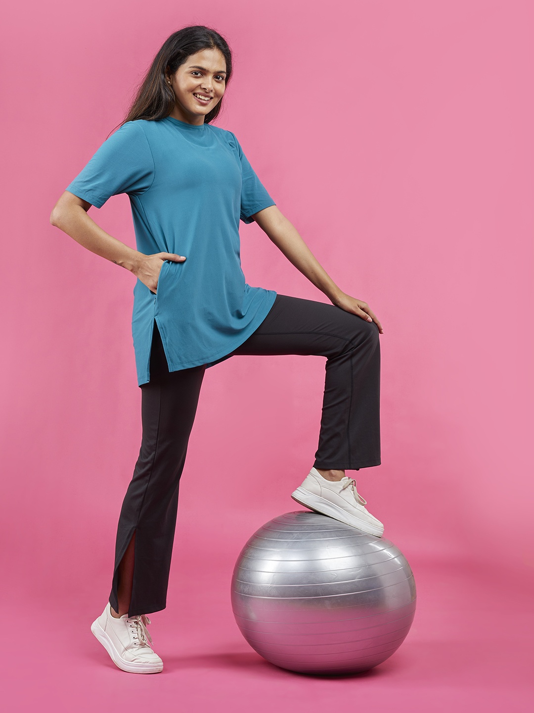 

Blissclub Women Breezy 2 Way Top BreezeFlo Fabric Relaxed Fit With 2 Versatile Fits, Teal