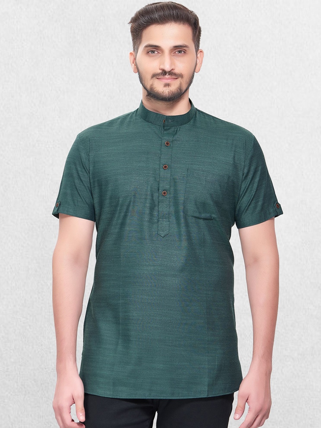 

SHIWAM ETHNIX Men Green Thread Work Kurta