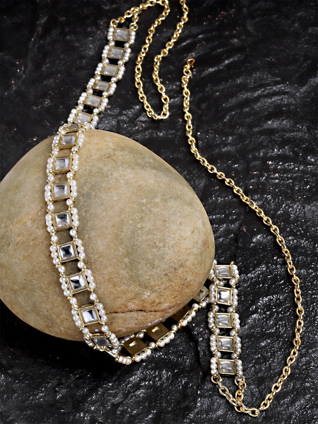 

KARATCART Gold-Plated White Kundan-Studded Pearl Beaded Kamarbandh