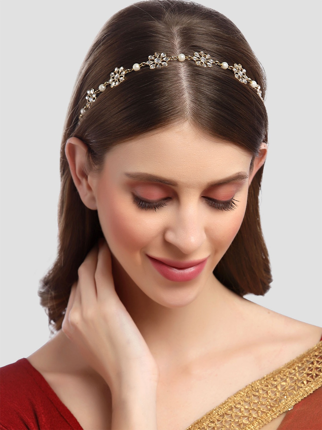 

KARATCART Women White & Gold-Toned Embellished Hairband