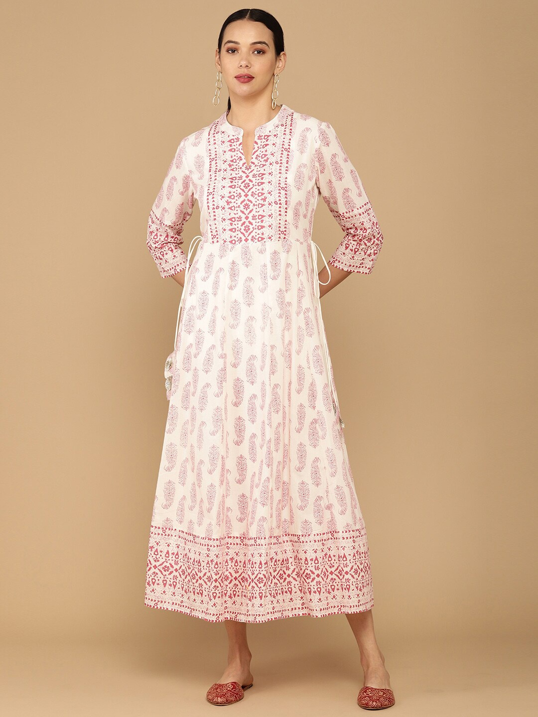 

Soch Women Off White & Pink Paisley Printed White Romance Anarkali Kurta