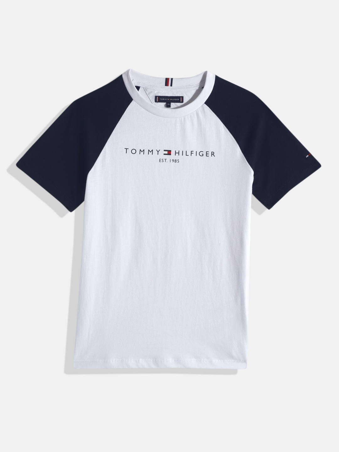 

Tommy Hilfiger Boys White & Navy Blue Colourblocked Pure Cotton T-shirt