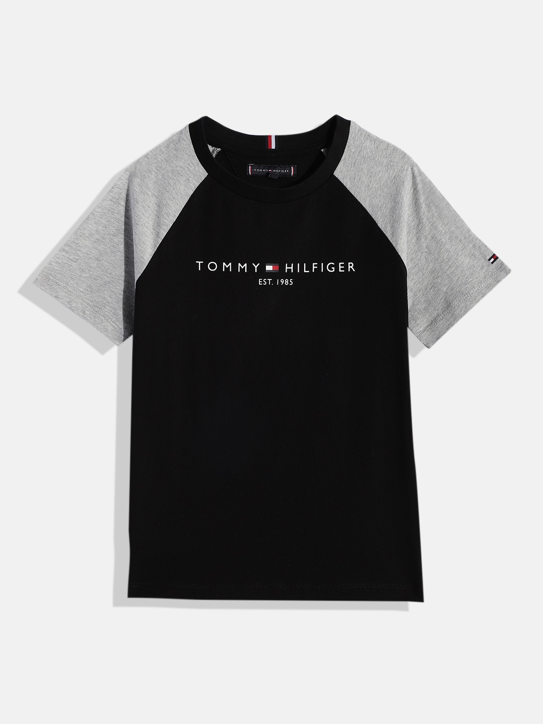 

Tommy Hilfiger Boys Black & Grey Brand Logo Colourblocked Pure Cotton T-shirt
