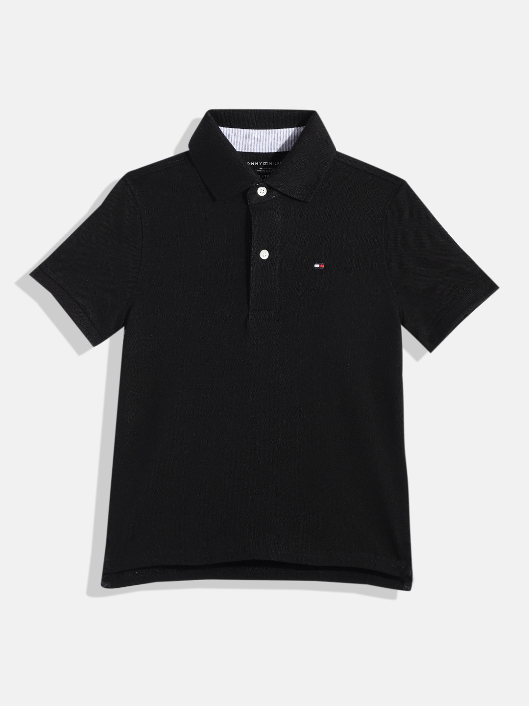 

Tommy Hilfiger Boys Black Solid T-shirt