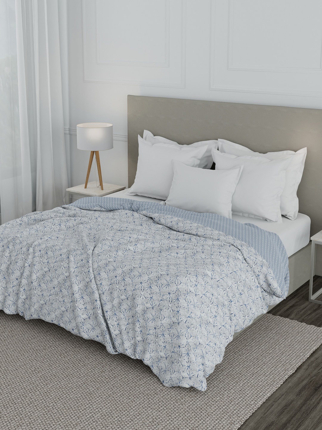 

Trident Blue 90 GSM Reversible Microfiber Soft Quilt