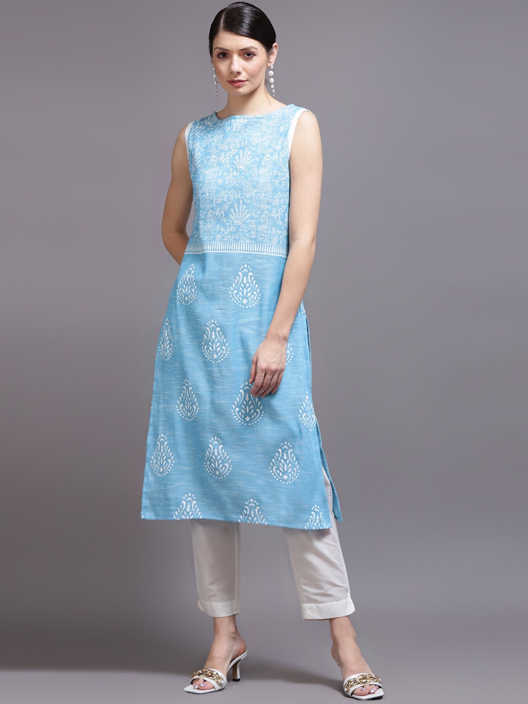 

KALINI Women Blue & White Ethnic Motifs Printed Kurta