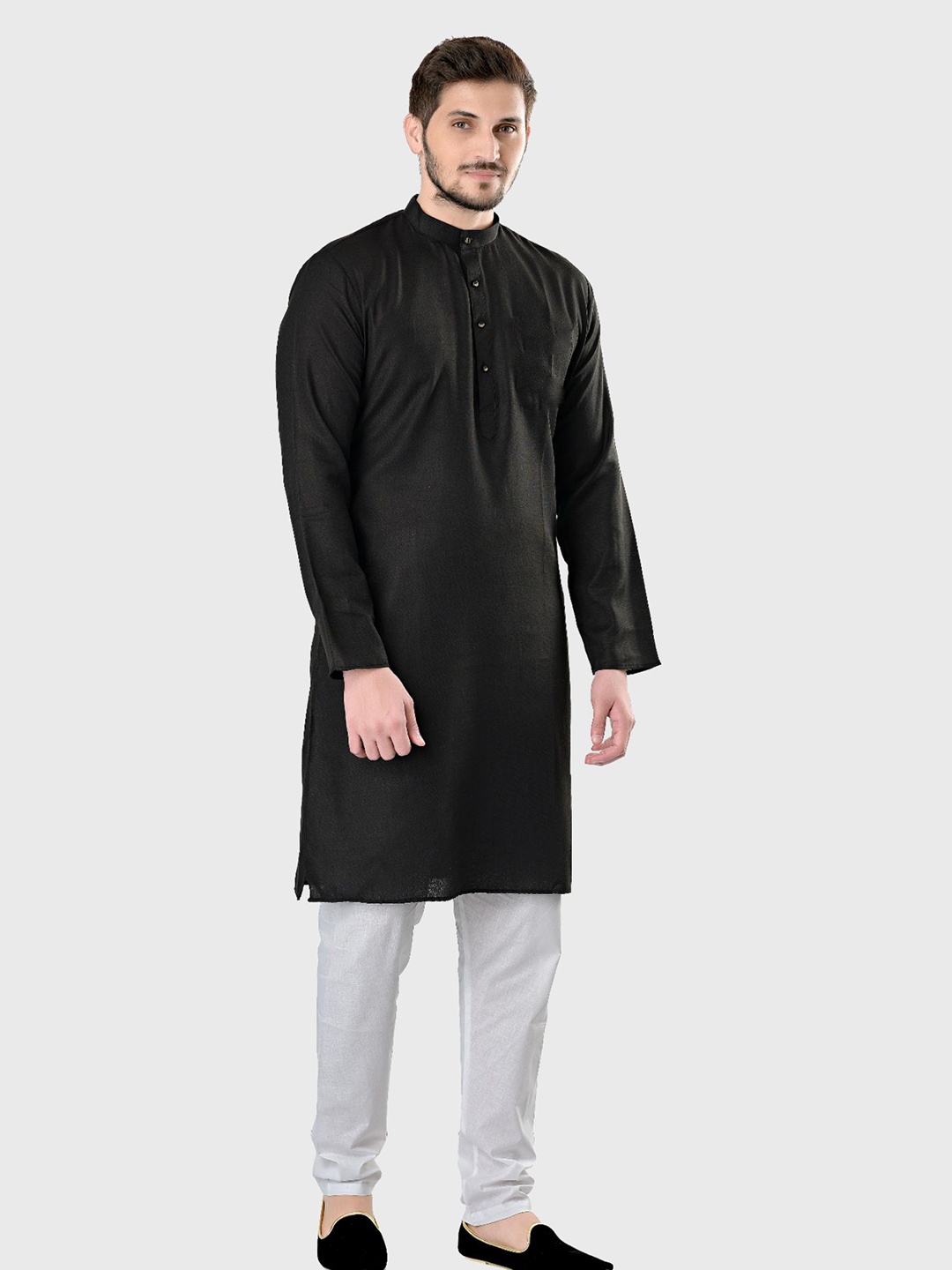 

SHIWAM ETHNIX Men Black & White Cotton Kurta with Pyjamas