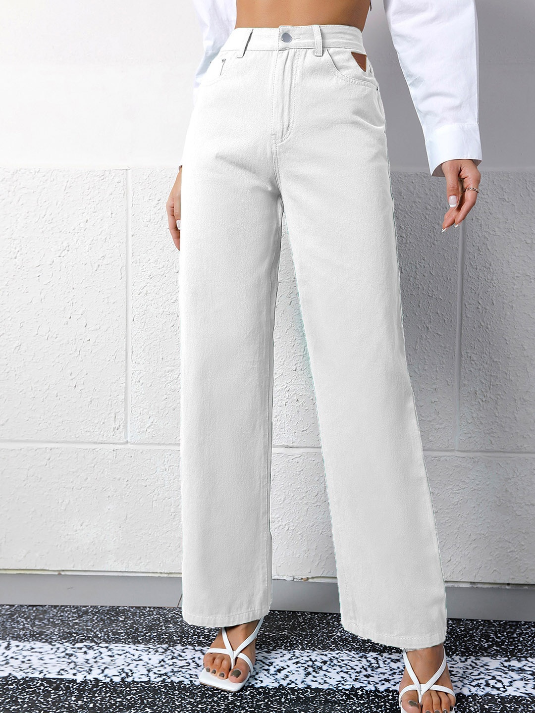 

BoStreet Women White Wide Leg Mildly Distressed Jeans