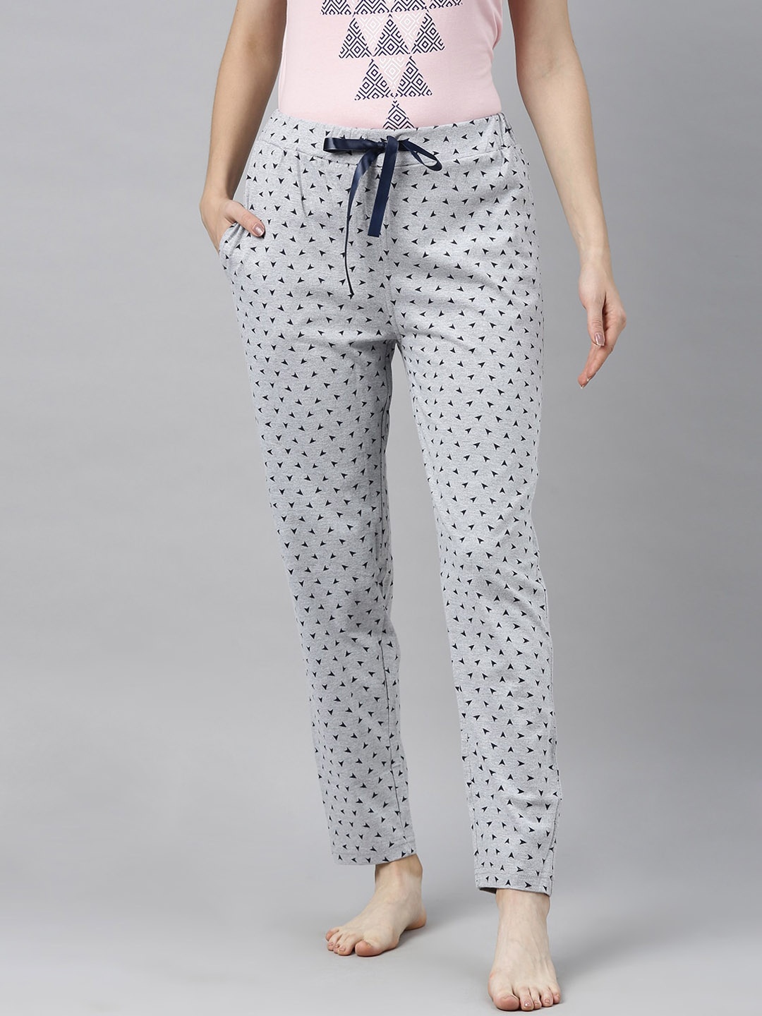 

Enviously Young Women Grey & Black Printed Pure Cotton Lounge Pant
