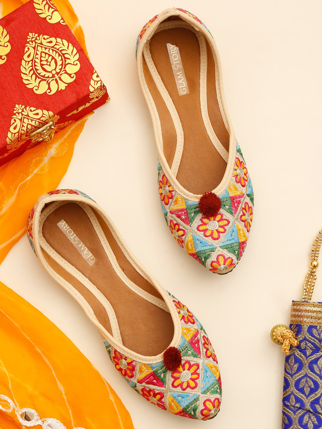 

GLAM STORY Women Multicoloured Ethnic Flats, Multi