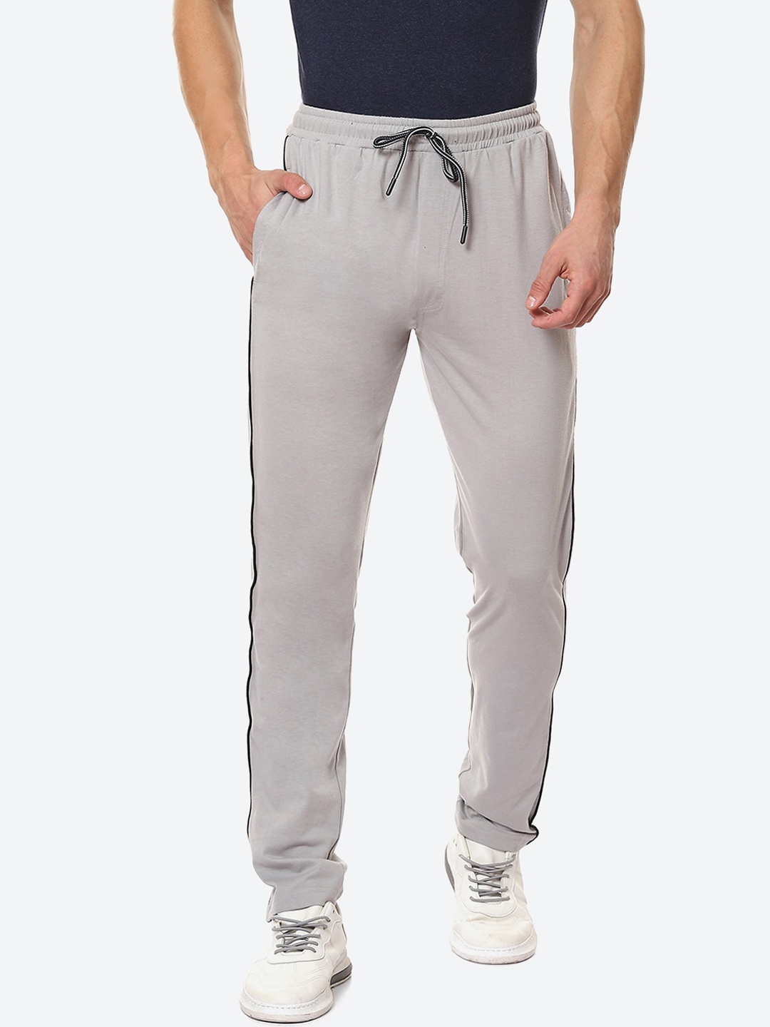 

VINENZIA Men Grey Solid Cotton Track Pants