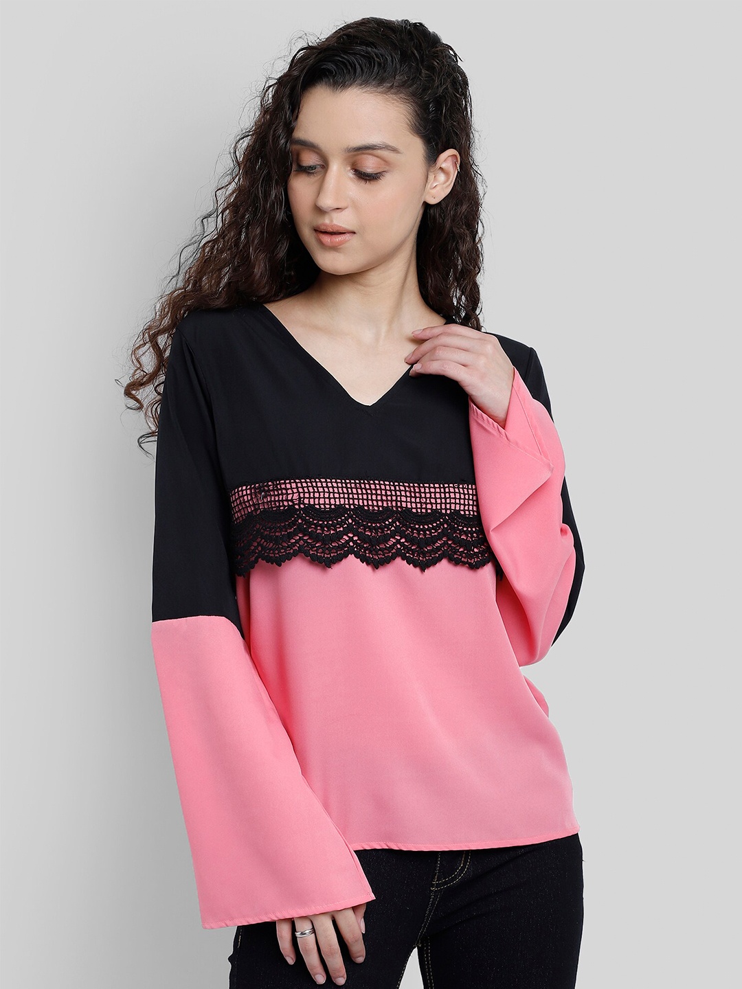 

Dracht Pink & Black Colourblocked Crepe Top