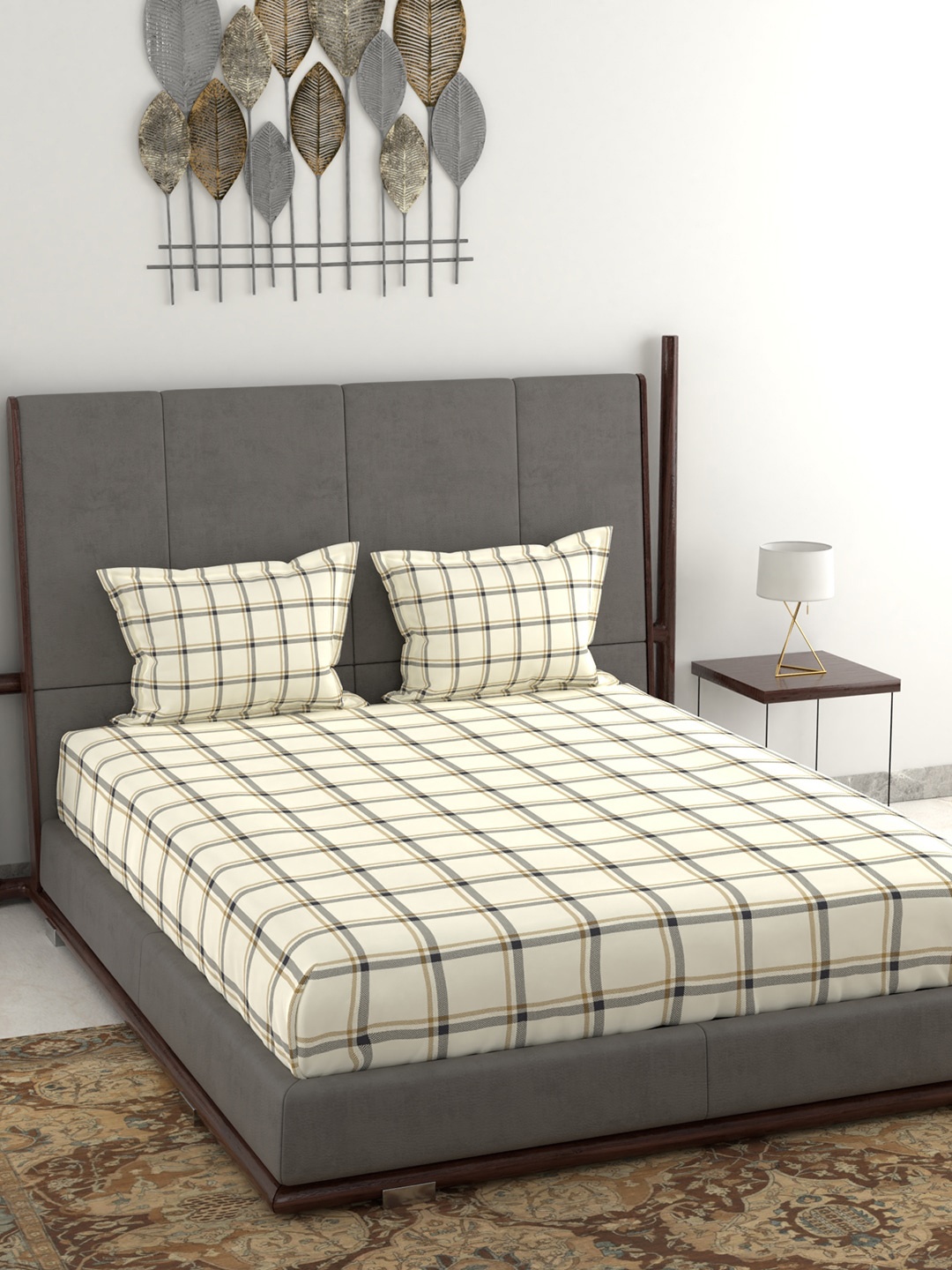 

MYTRIDENT Yellow Grey Geometric Flannel King Bedsheet with 2 Pillow Covers