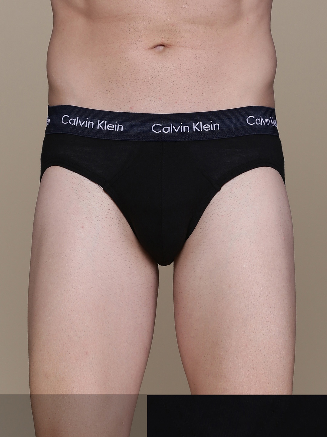 

Calvin Klein Underwear Men Pack Of 3 Black Solid Briefs- NB26136EH