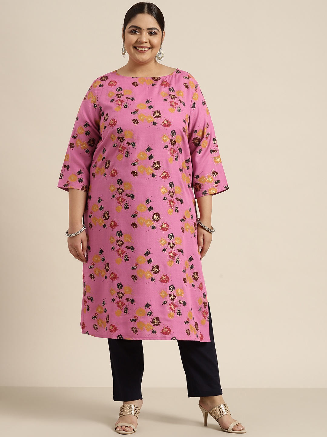 

Sztori Women Plus Size Pink & Golden Floral Print Kurta