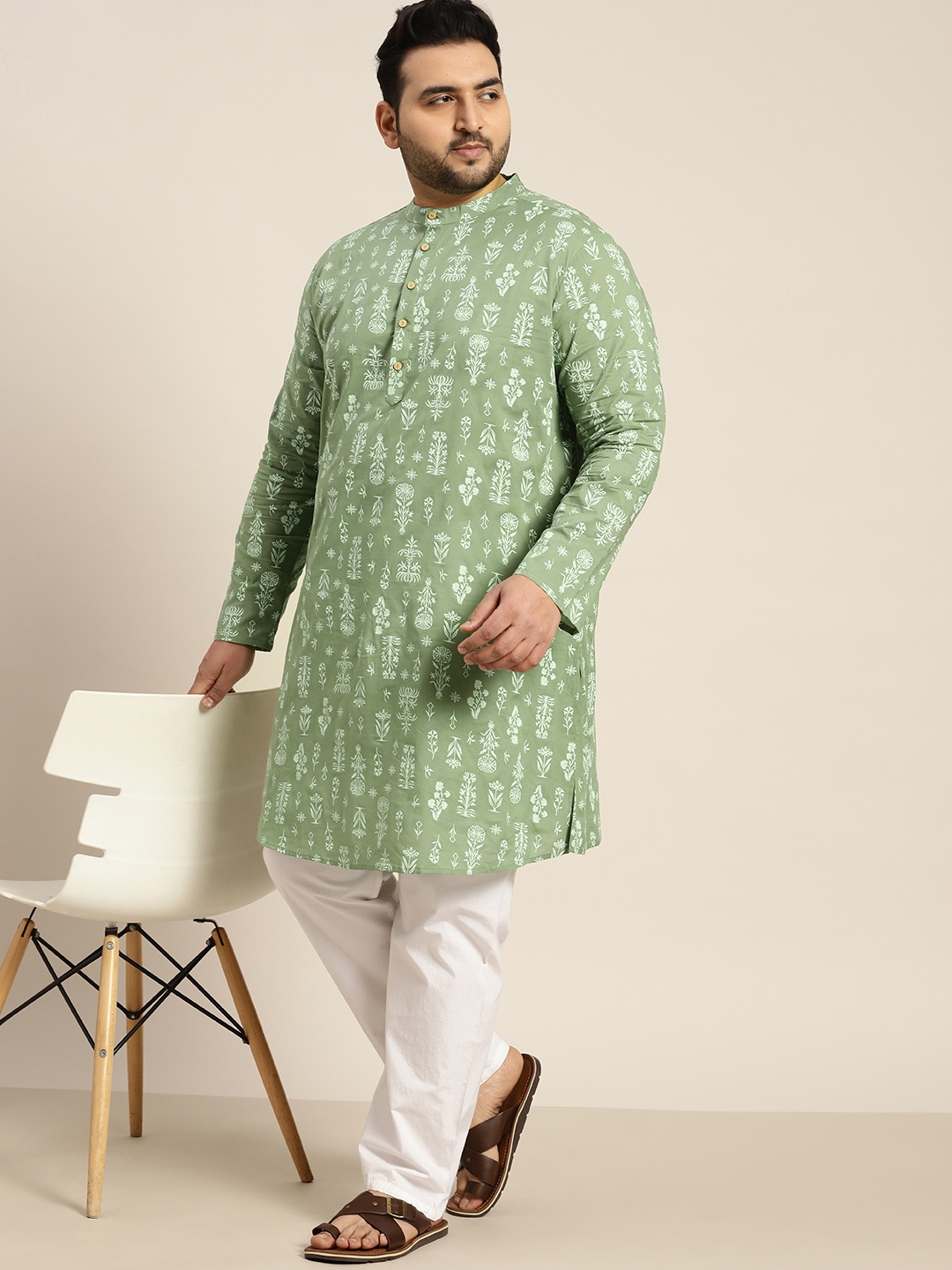 

Sztori Plus Size Men Floral Printed Pure Cotton Kurta, Green