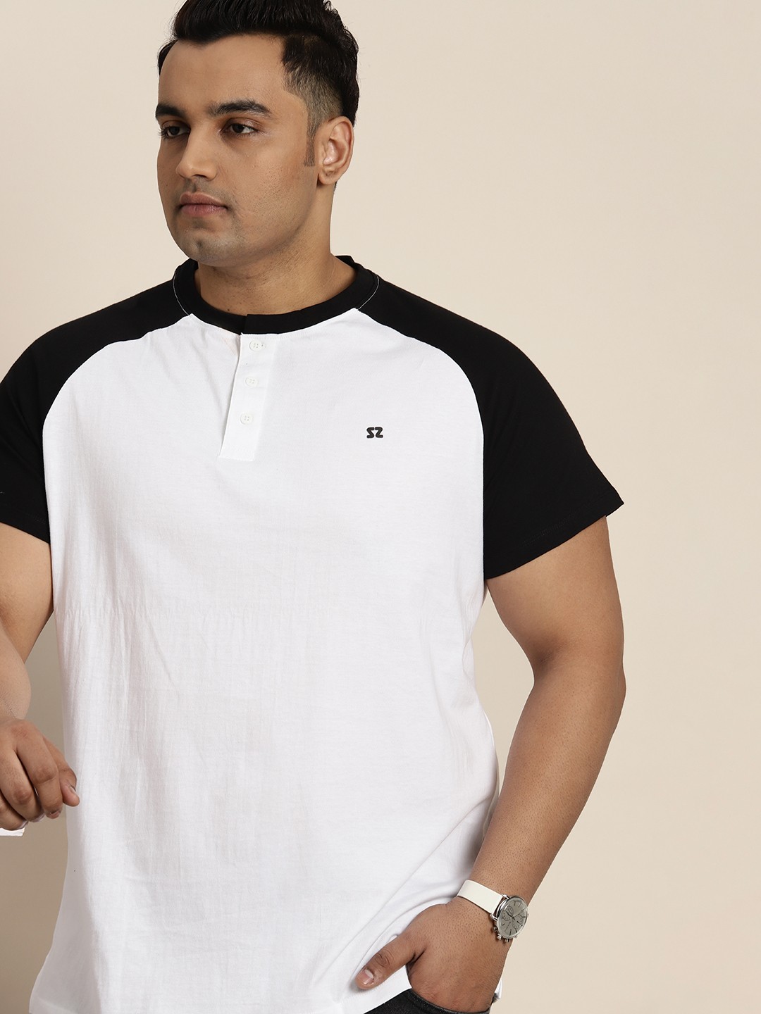

Sztori Men Plus Size Henley Neck Pure Cotton T-shirt, Off white