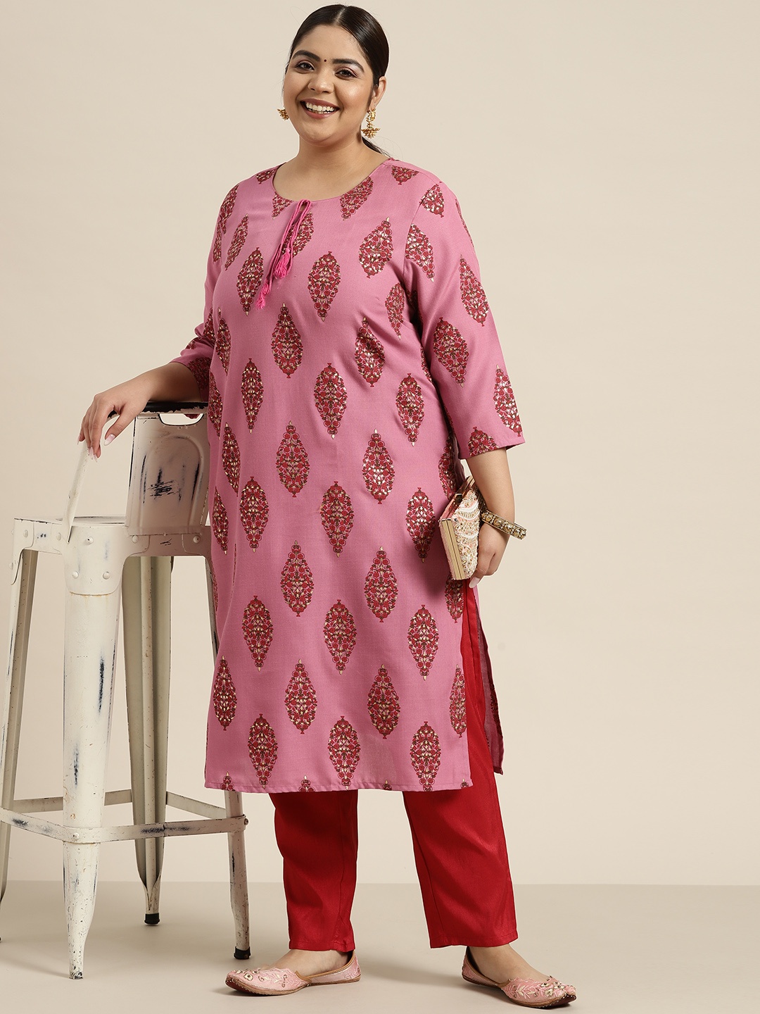 

Sztori Women Plus Size Pink & Red Ethnic Motifs Printed Kurta