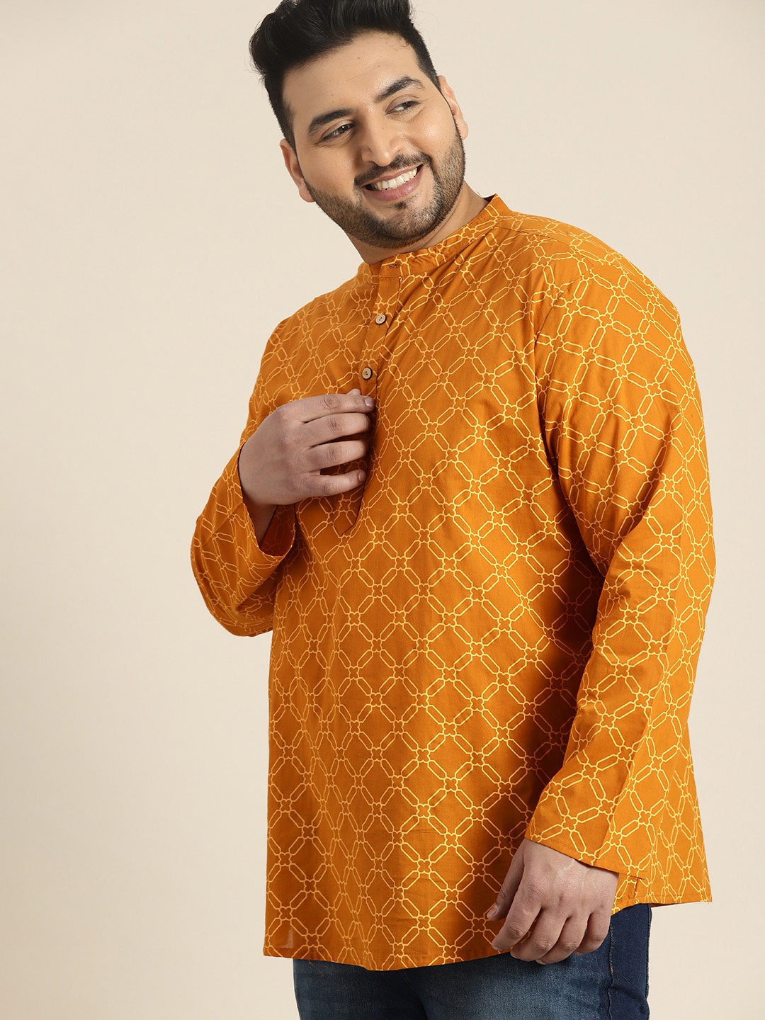 

Sztori Plus Size Geometric Printed Cotton Kurta, Mustard