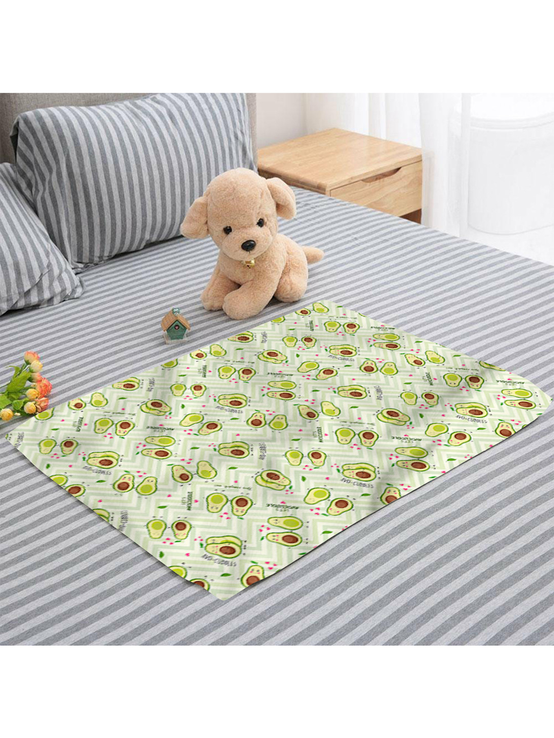 

Snugkins Baby Diaper Changing Mat for Newborn Babies - Cheer-y Berries, Green