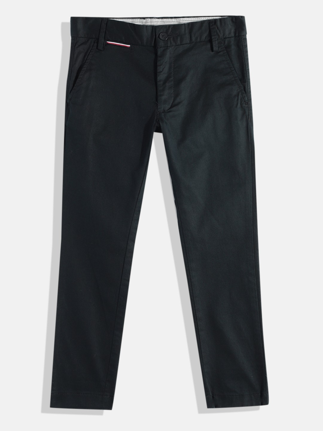 

Tommy Hilfiger Boys Solid Chinos, Navy blue