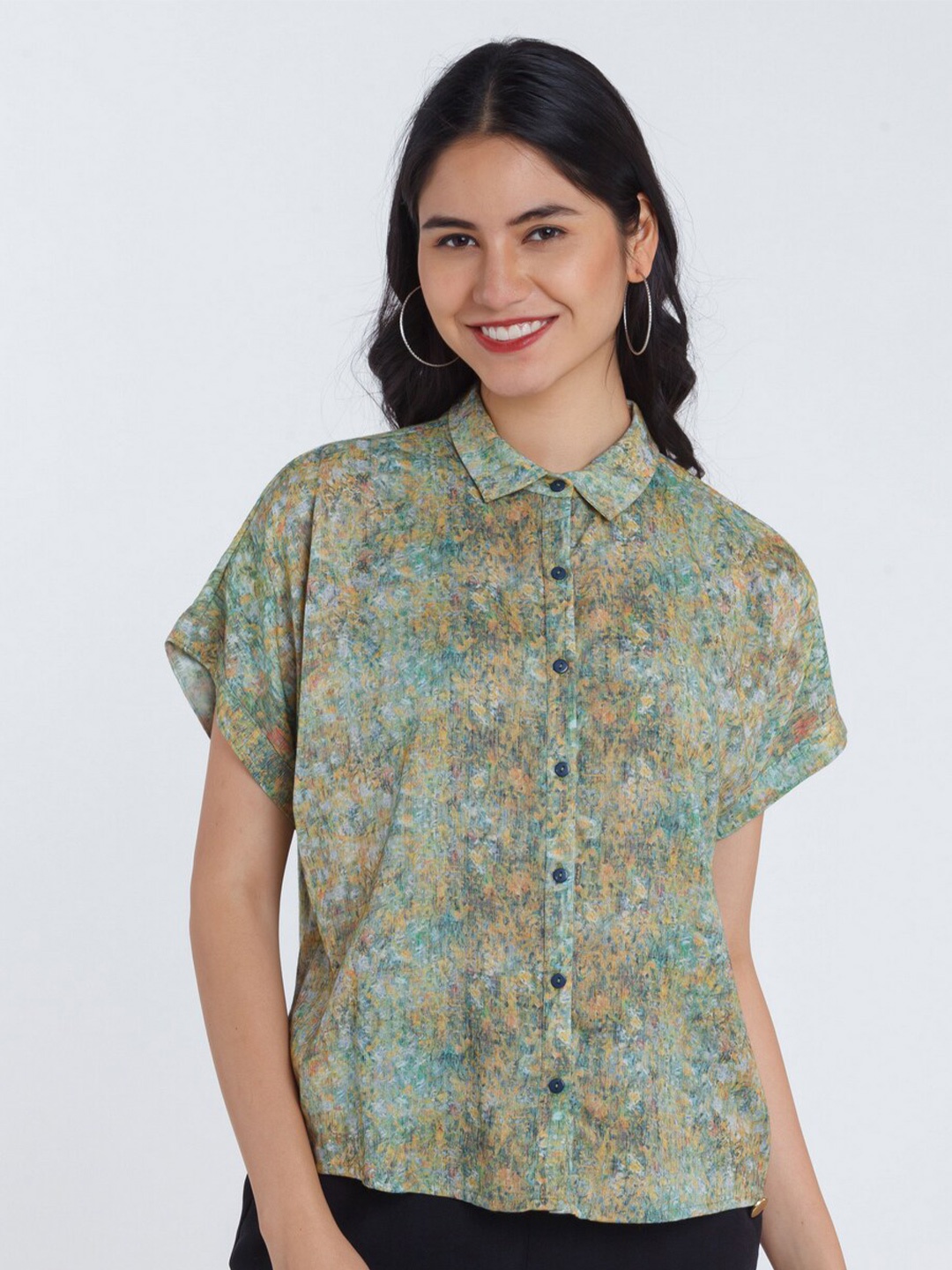 

Zink London Women Green Slim Fit Floral Printed Casual Shirt