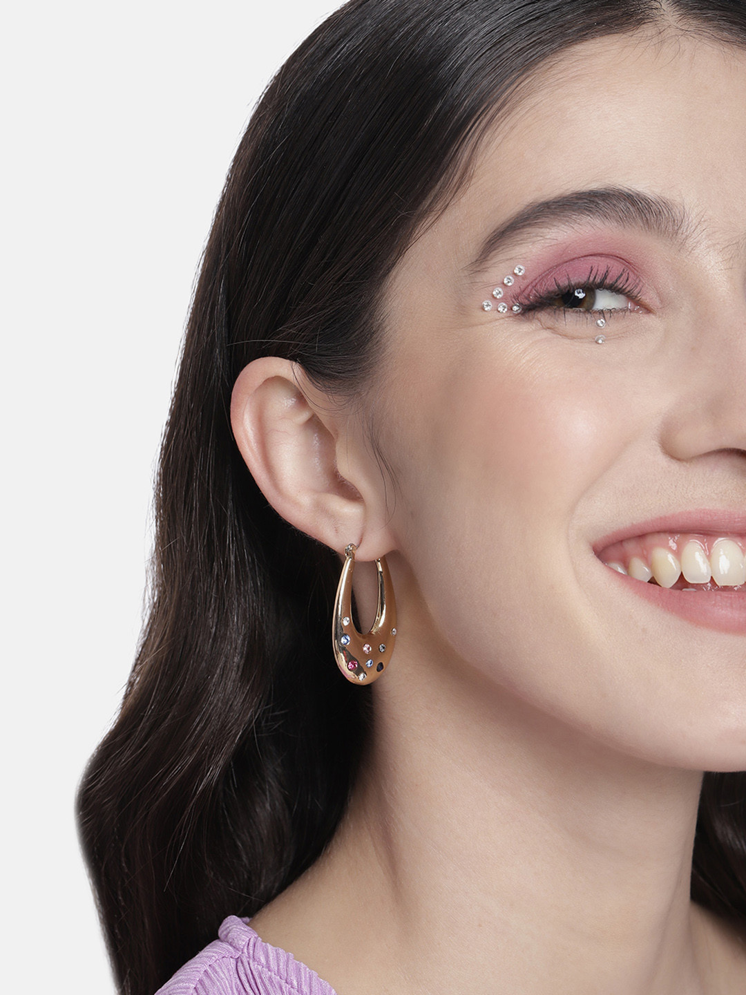 

DressBerry Gold-Toned Contemporary Hoop Earrings