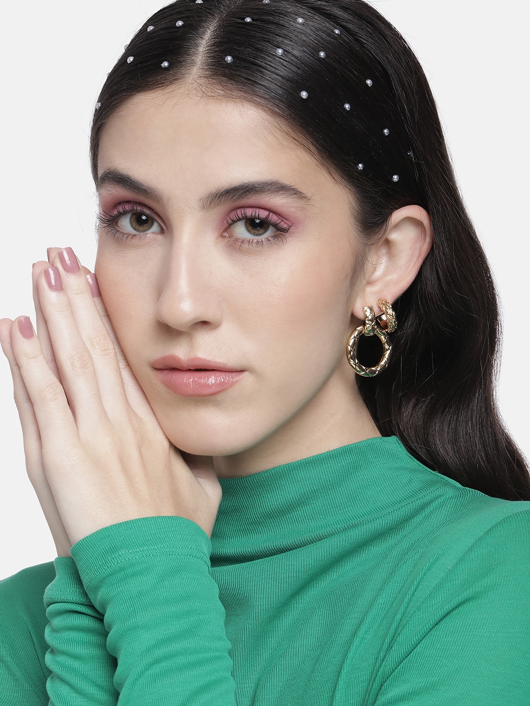 

DressBerry Women Set of 2 Circular Hoop Earrings, Gold