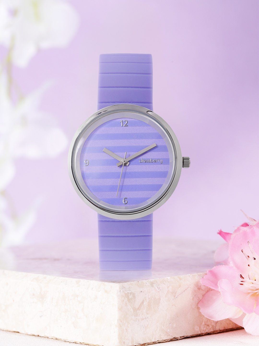 

DressBerry Women Patterned Analogue Watch MFB-PN-PF-DK2908, Lavender