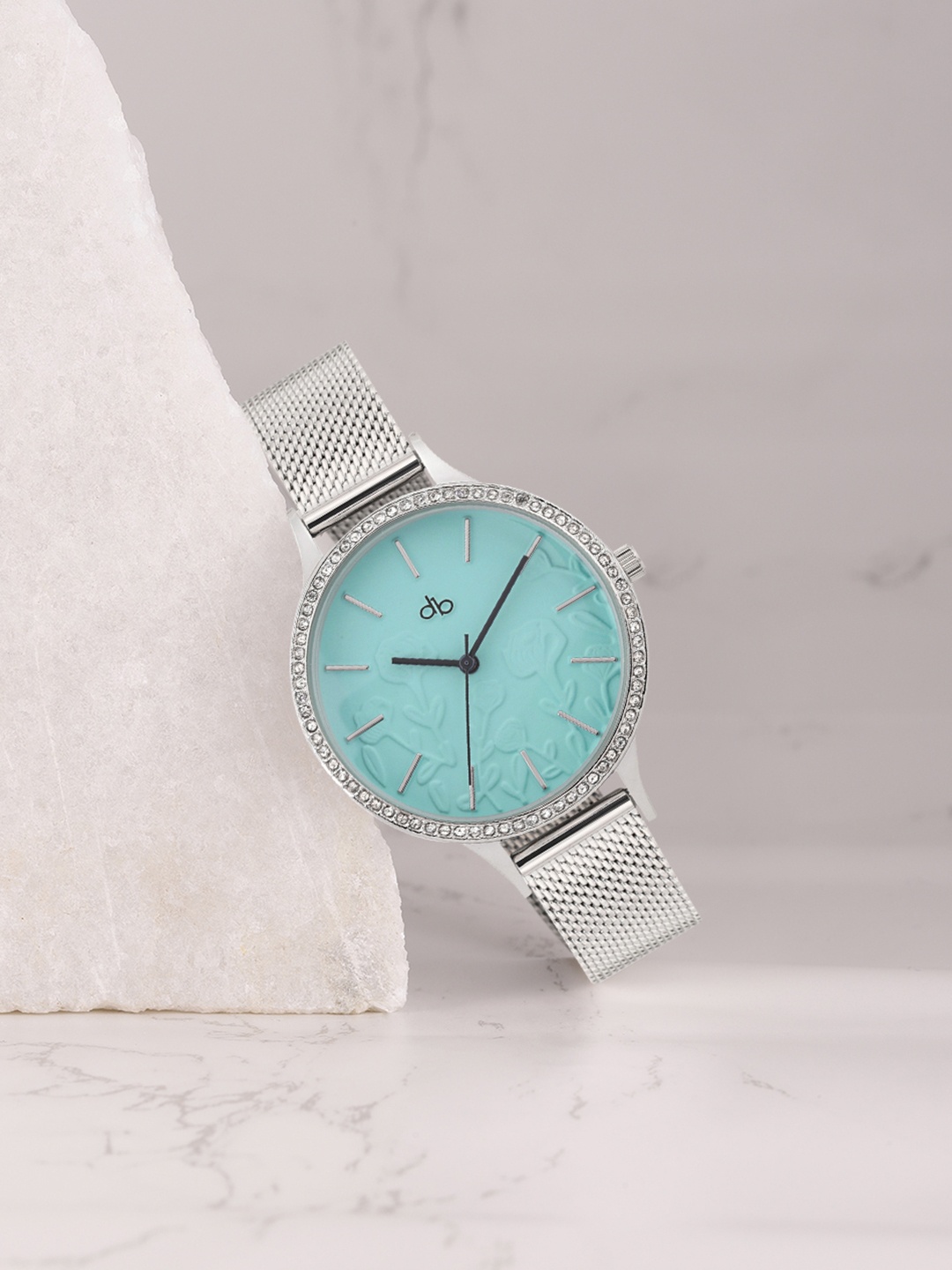 

DressBerry Women Floral Embellished Bracelet Style Analogue Watch MFB-PN-PF-DK2912-SILVER, Green