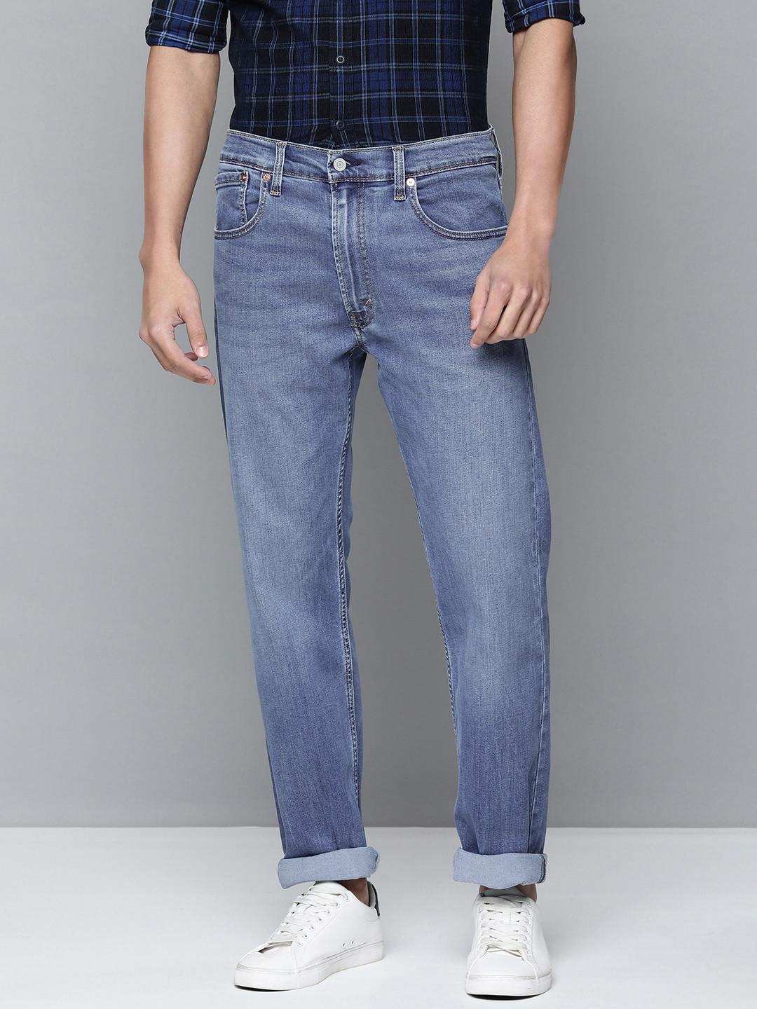 

Levis Men Blue Straight Fit Light Fade Stretchable Jeans