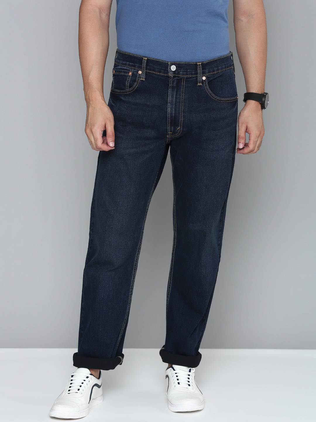 

Levis Men Blue 551Z Straight Fit Mid-Rise Light Fade Stretchable Jeans