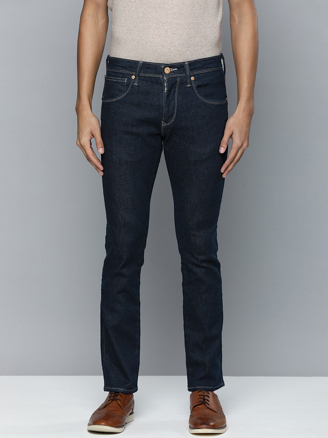 

Levis Men Blue 65504 Skinny Fit Mid-Rise Clean Look Jeans