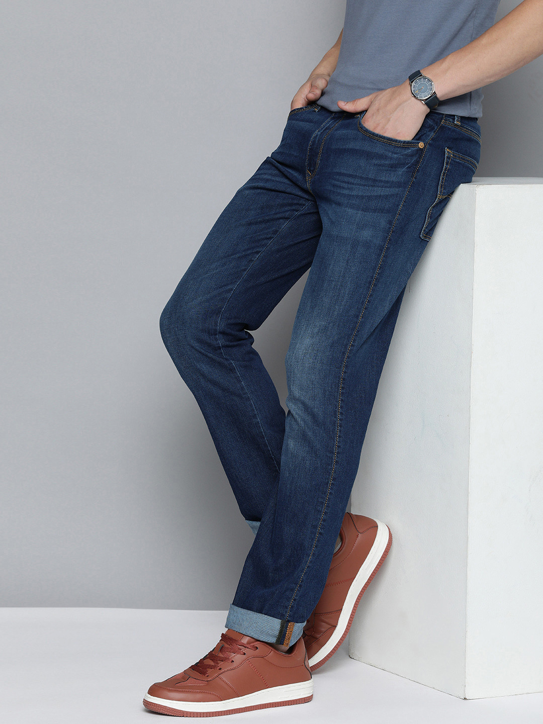 

Levis Men Blue 511 Slim Fit Heavy Fade Jeans