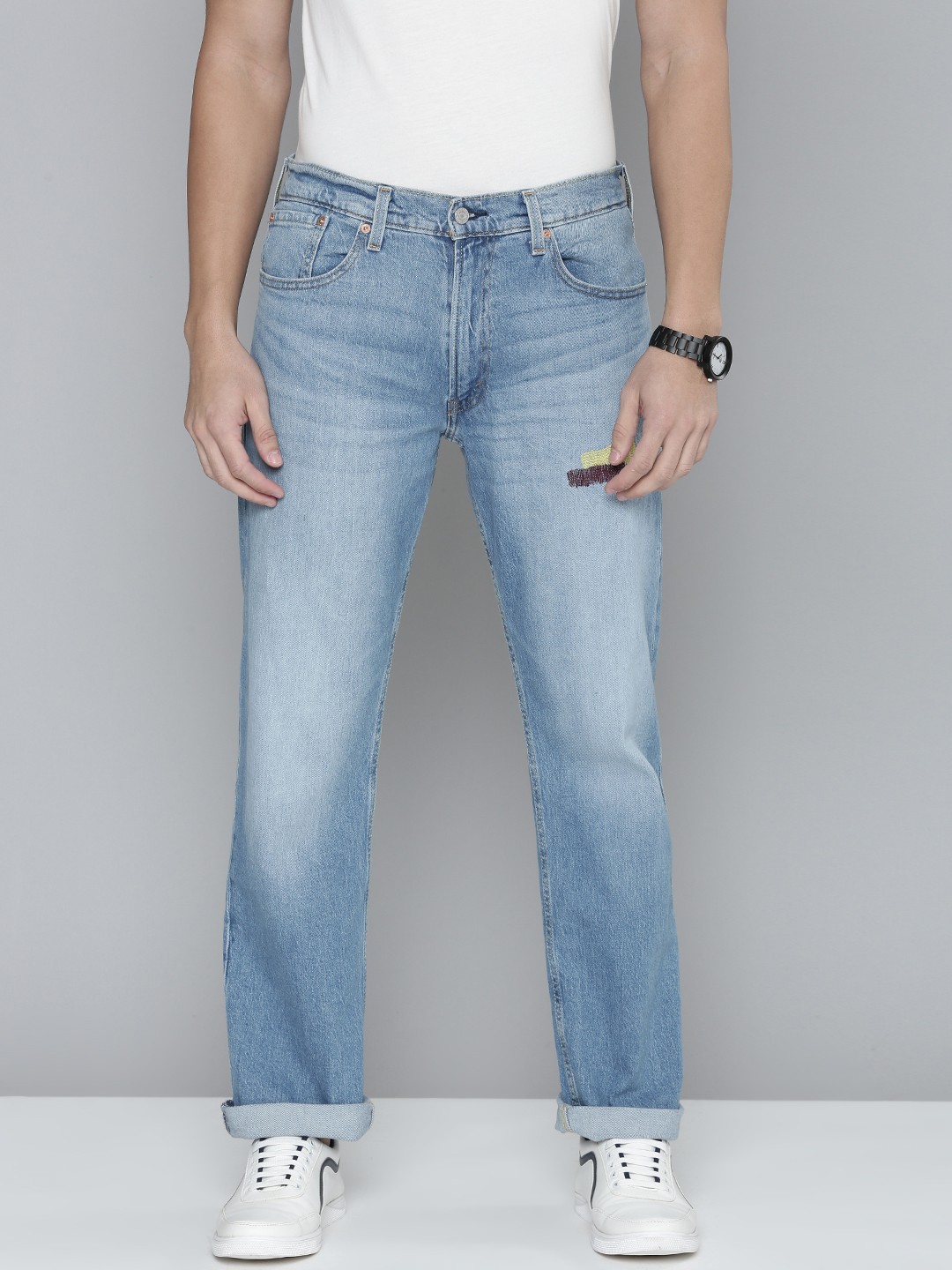 

Levis Men Blue 551Z Straight Fit Light Fade Stretchable Jeans
