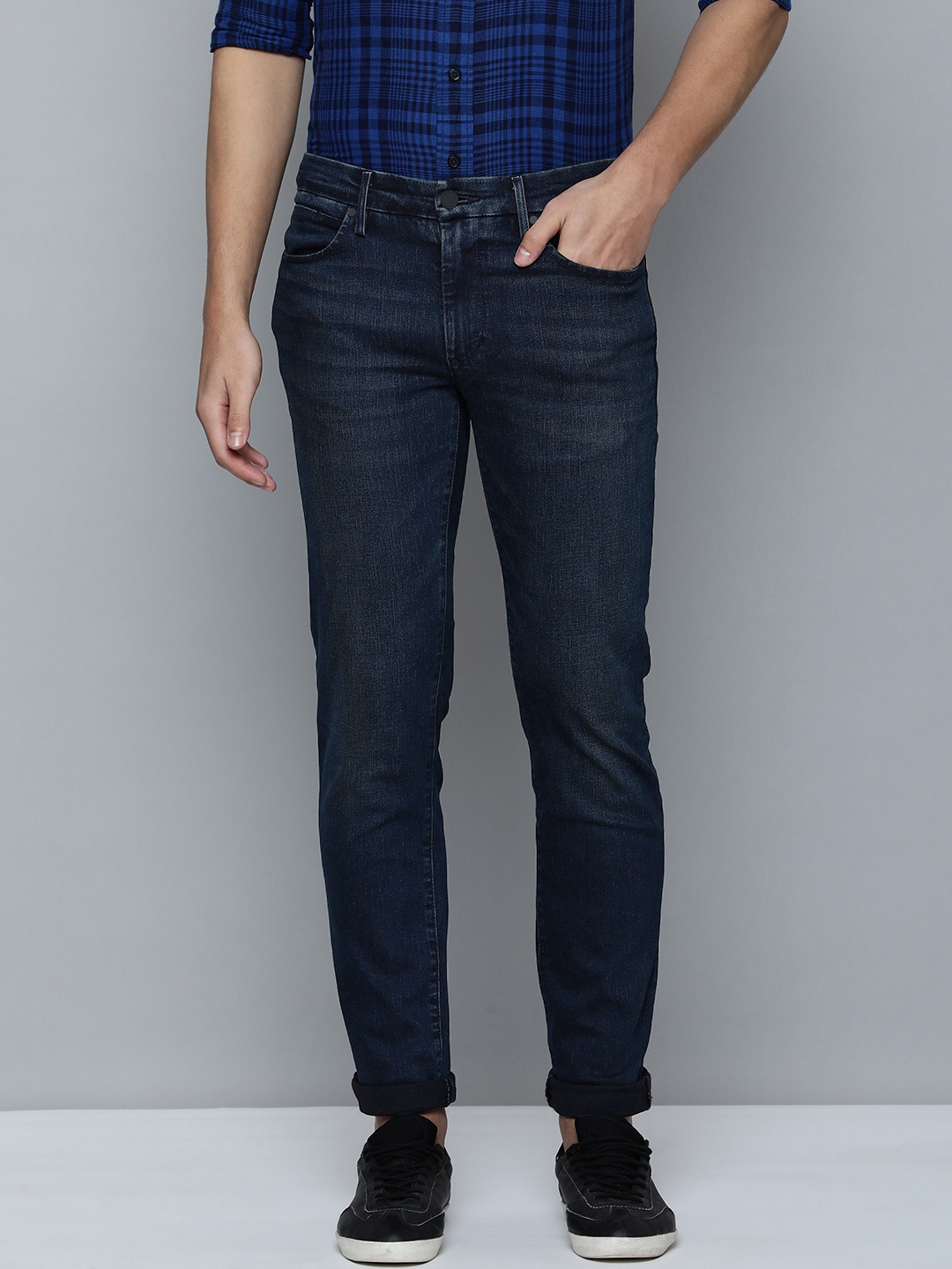 

Levis Men Blue 511 Slim Fit Mid Rise Light Fade Stretchable Jeans