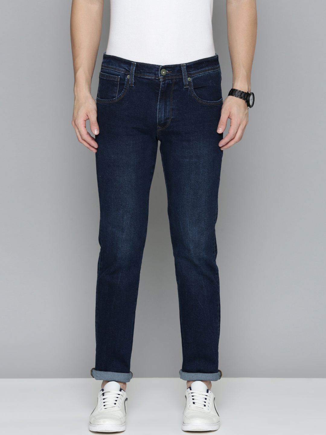 

Levis Men Blue 511 Slim Fit Light Fade Stretchable Jeans