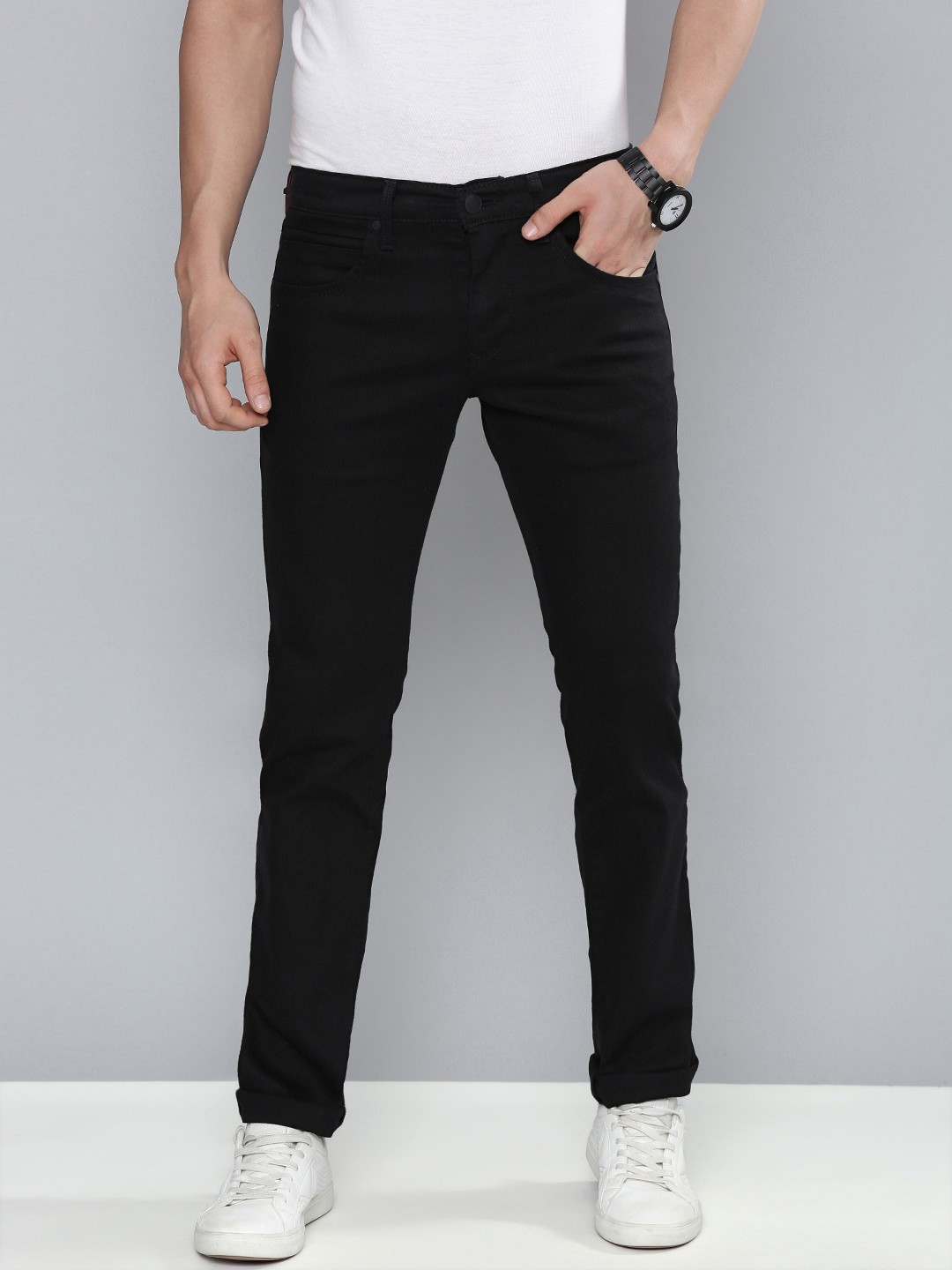 

Levis Men Black 65504 Skinny Fit Mid Rise Stretchable Jeans