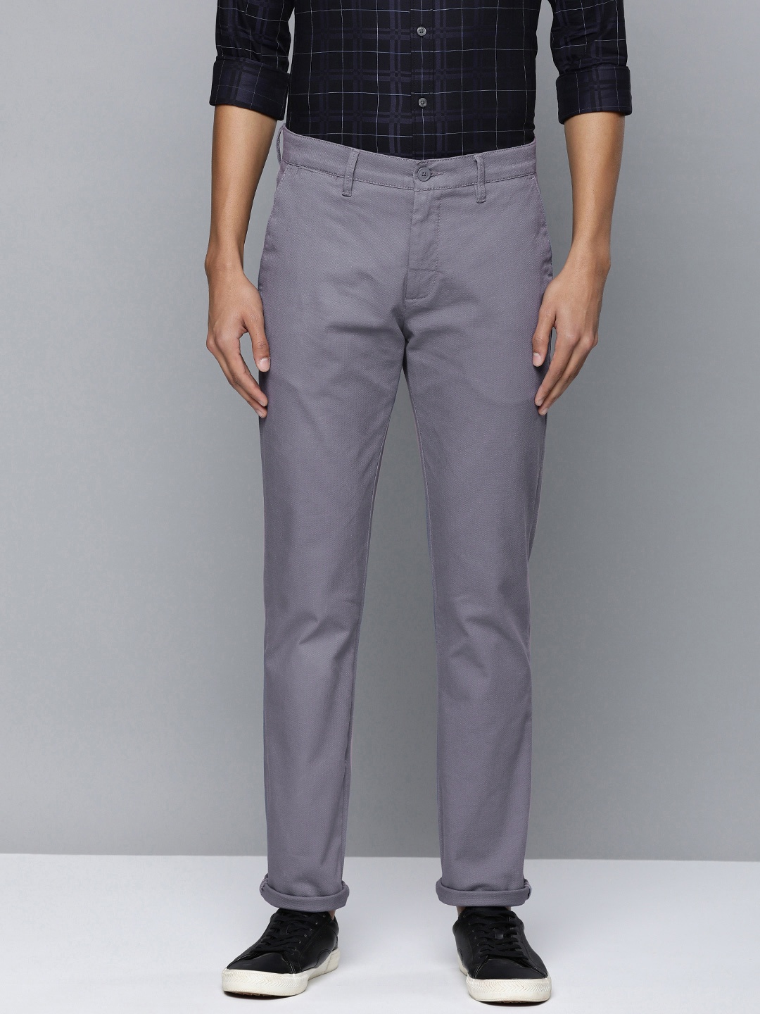 

Levis Men Blue 511 Slim Fit Mid-Rise Chinos Trousers