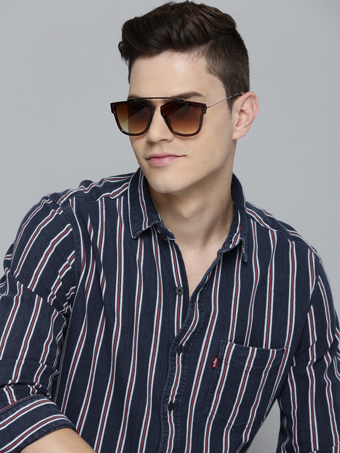

Levis Men Navy Blue & White Slim Fit Striped Pure Cotton Casual Shirt