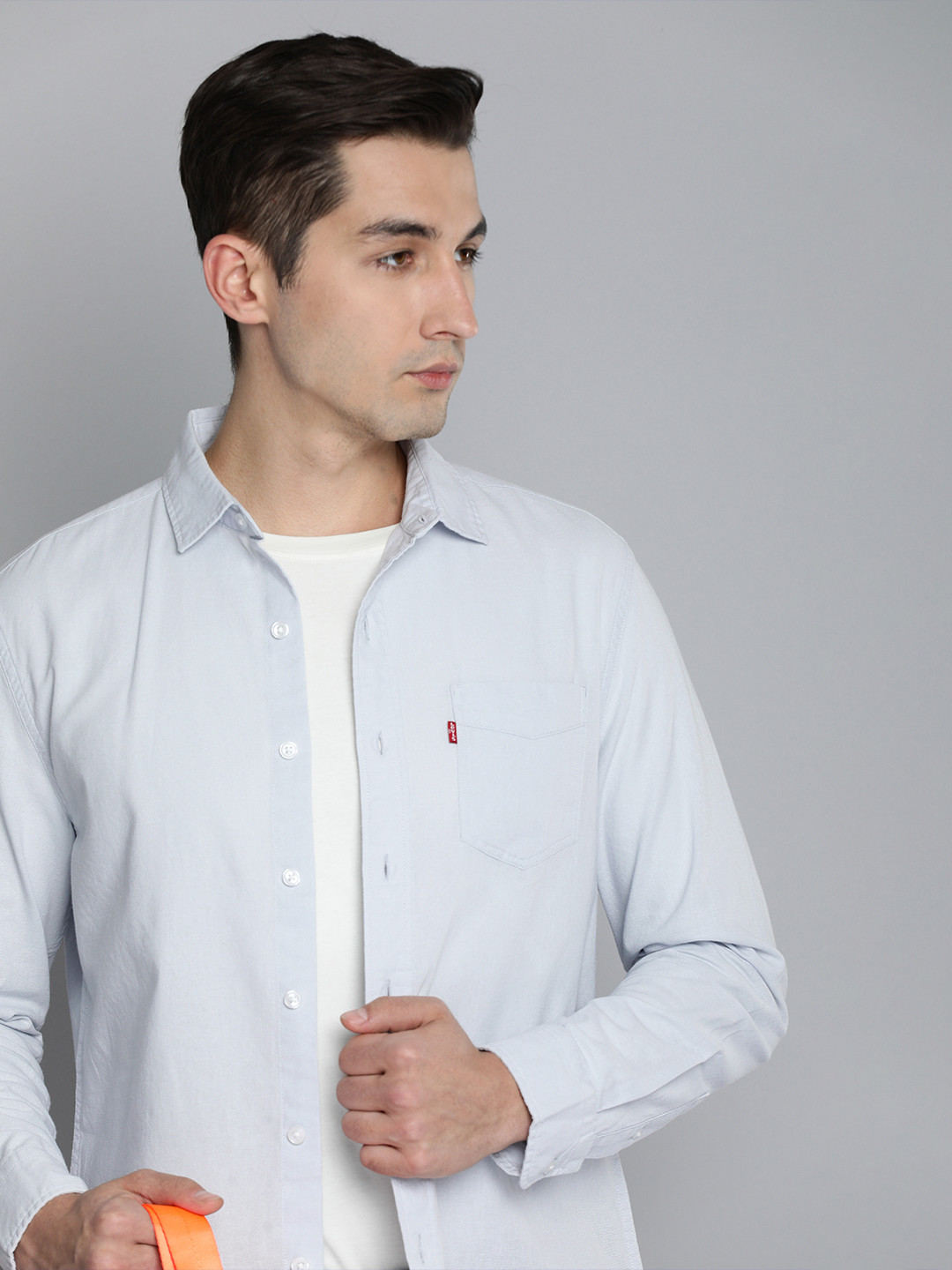 

Levis Men Light Blue Solid Slim Fit Pure Cotton Casual Shirt
