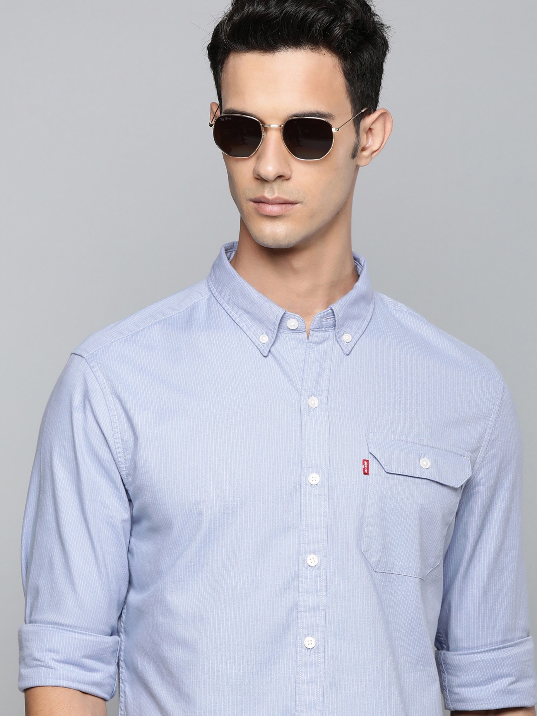 

Levis Men Blue Slim Fit Striped Casual Shirt