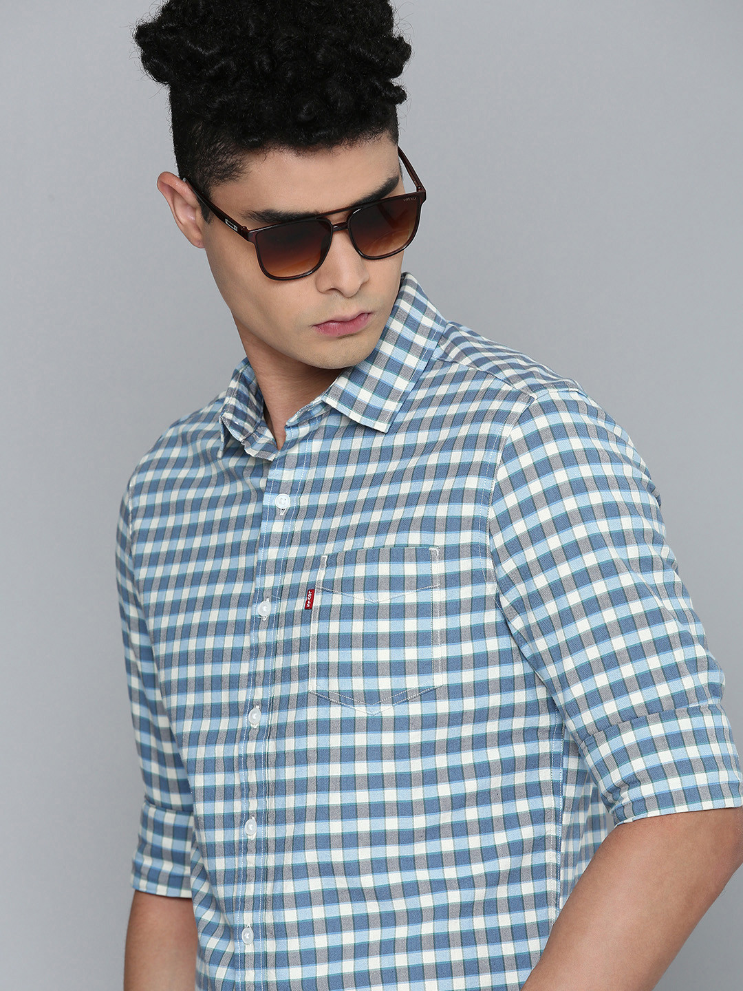 

Levis Men Blue & White Grid Tattersall Checks Slim Fit Pure Cotton Casual Shirt