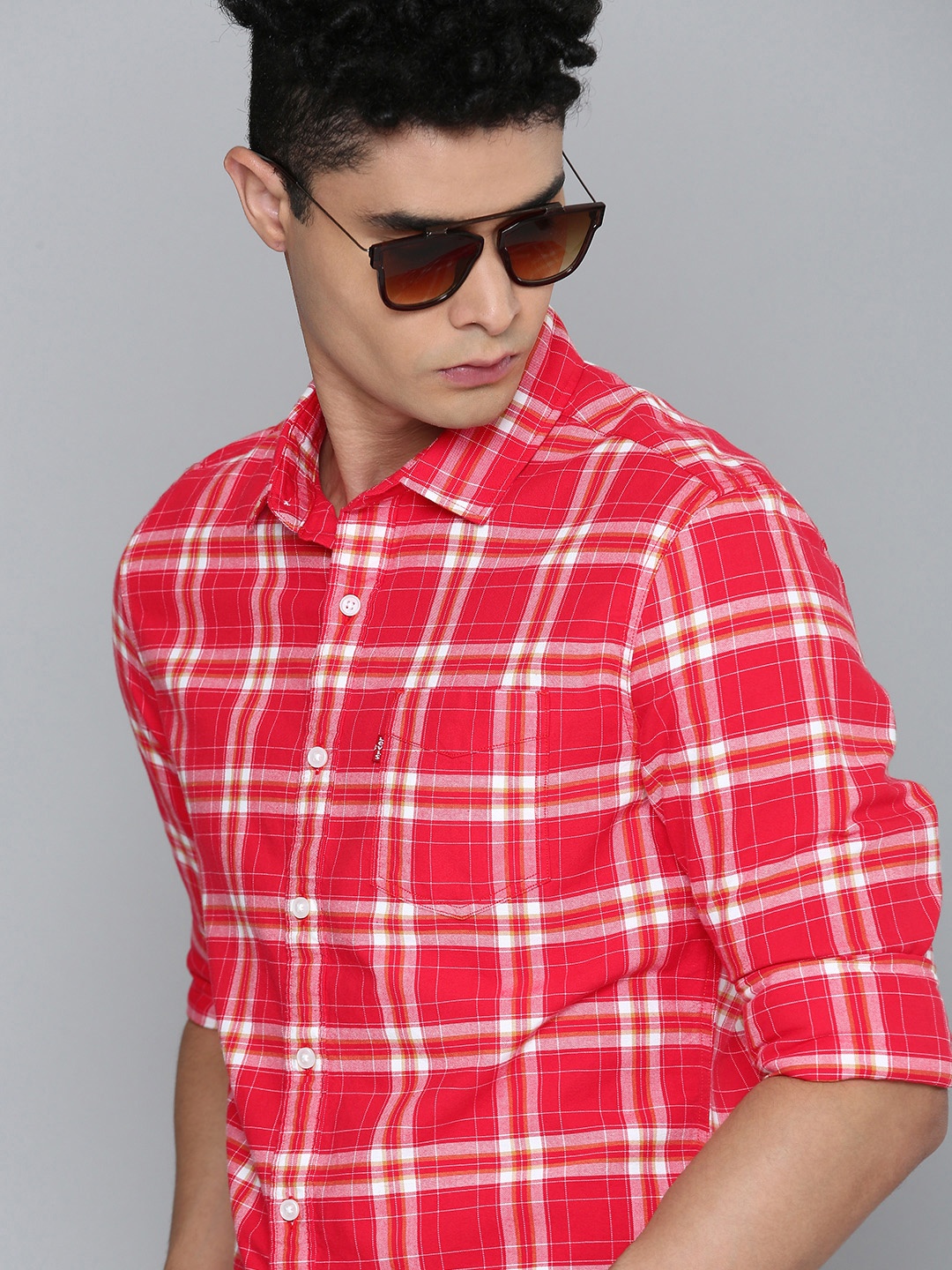 

Levis Men Red And White Slim Fit Tartan Checked Pure Cotton Casual Shirt