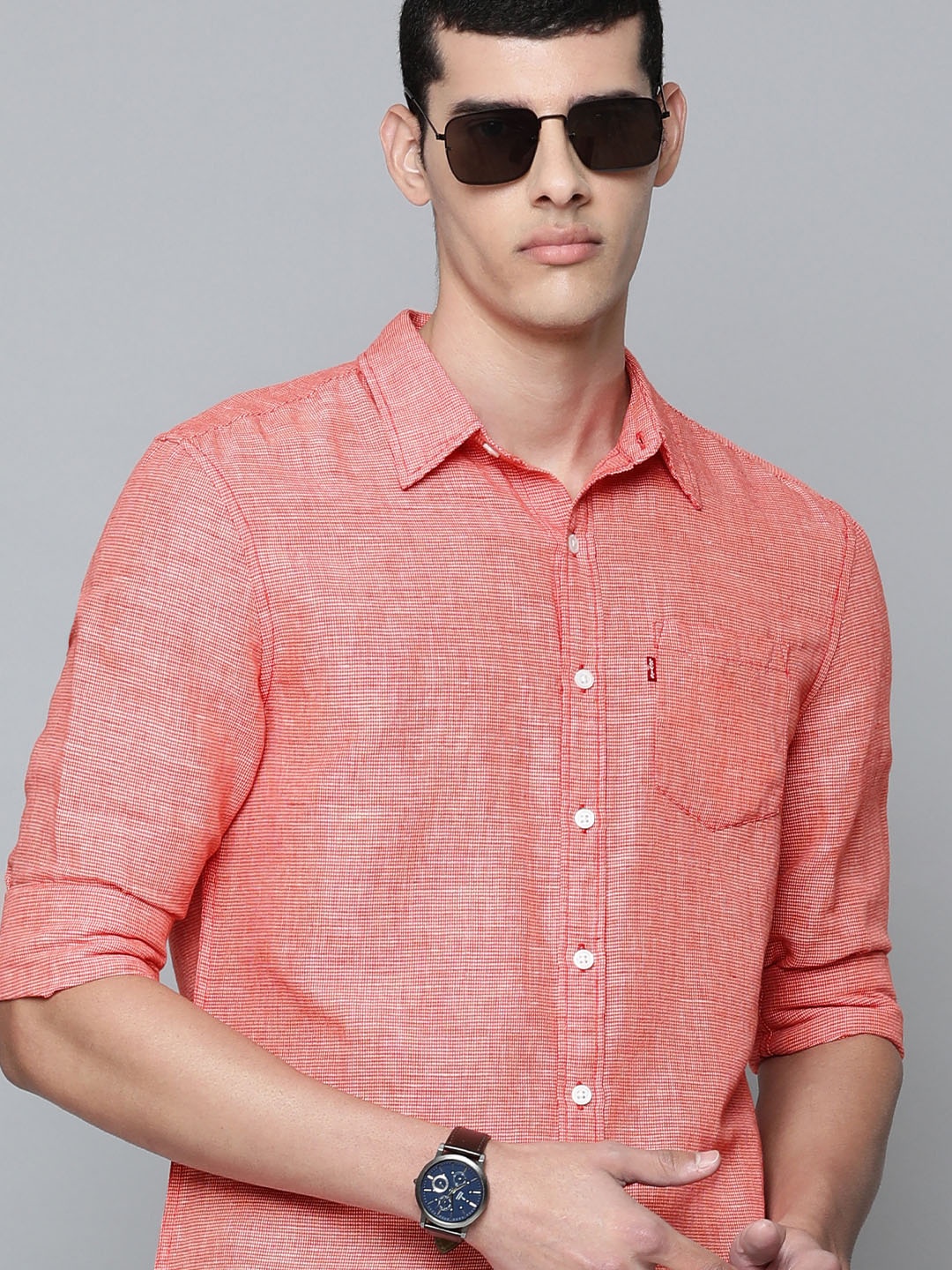 

Levis Men Pink Self Design Textured Slim Fit Cotton Linen Casual Shirt