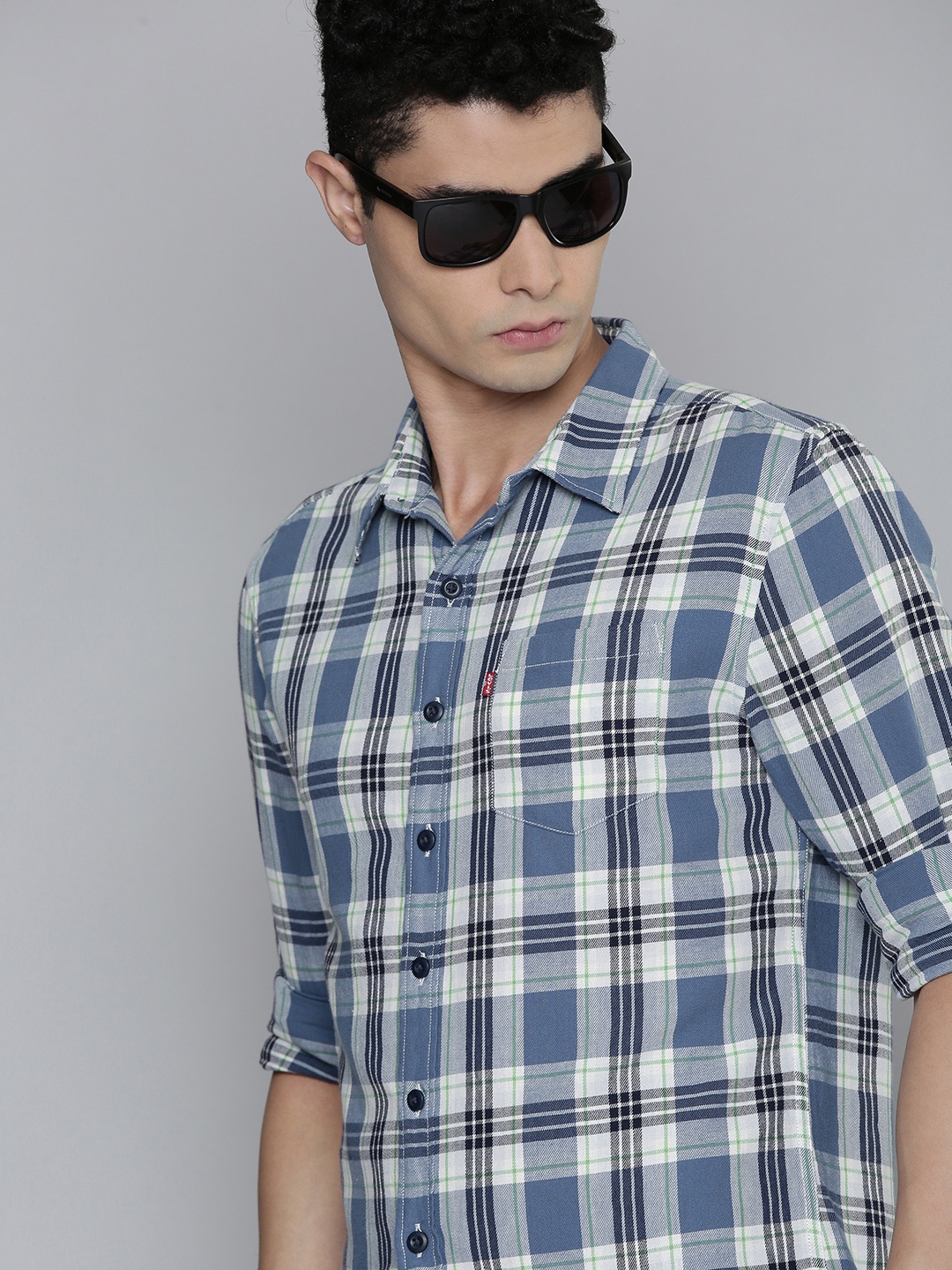 

Levis Men Blue & White Slim Fit Tartan Checked Pure Cotton Casual Shirt