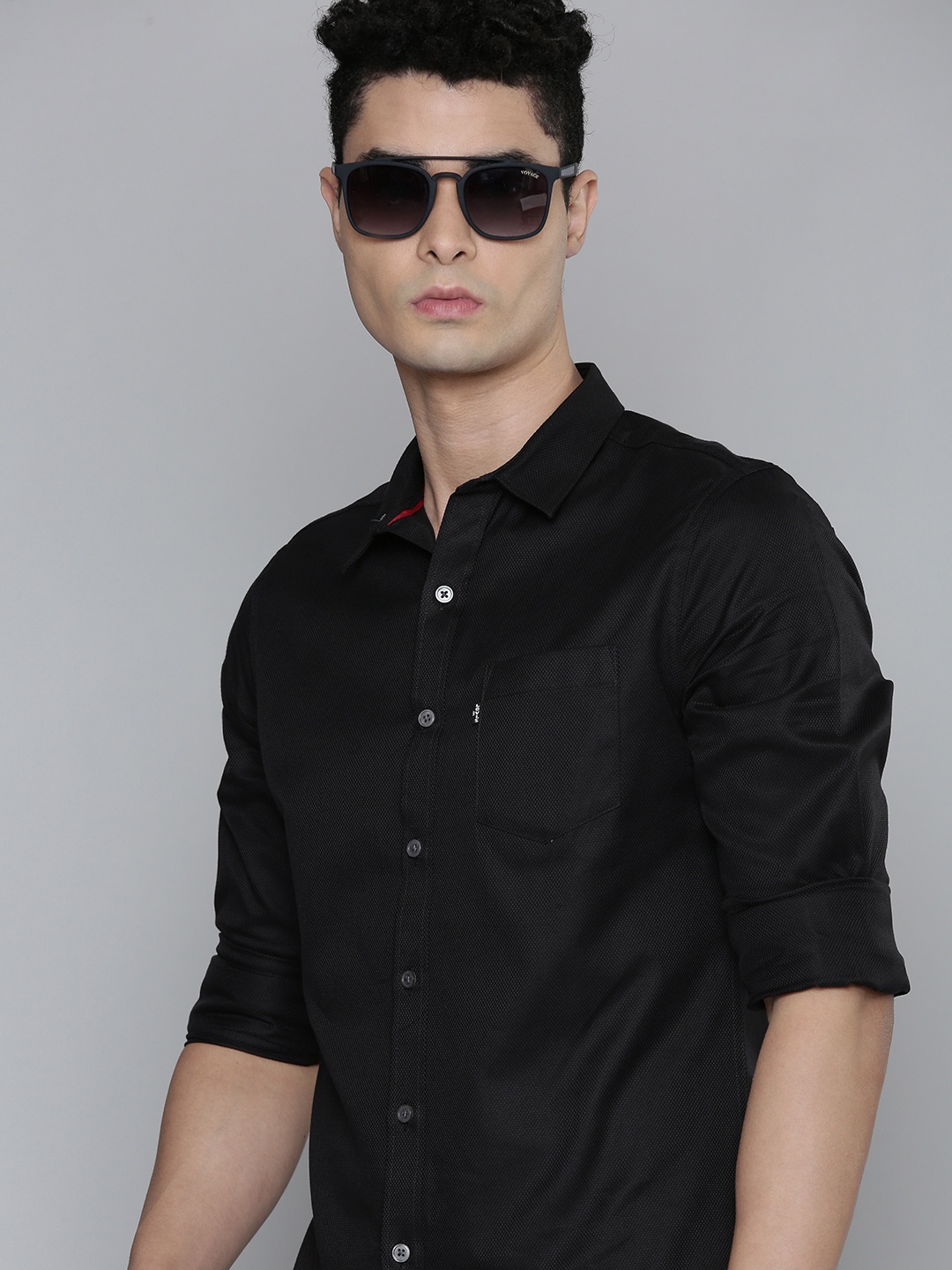 

Levis Men Black Slim Fit Self Design Pure Cotton Casual Shirt